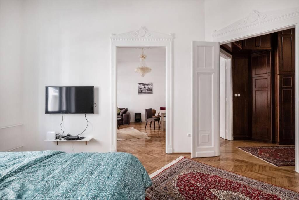 Oktober 6/8 Apartment Budapest Kültér fotó